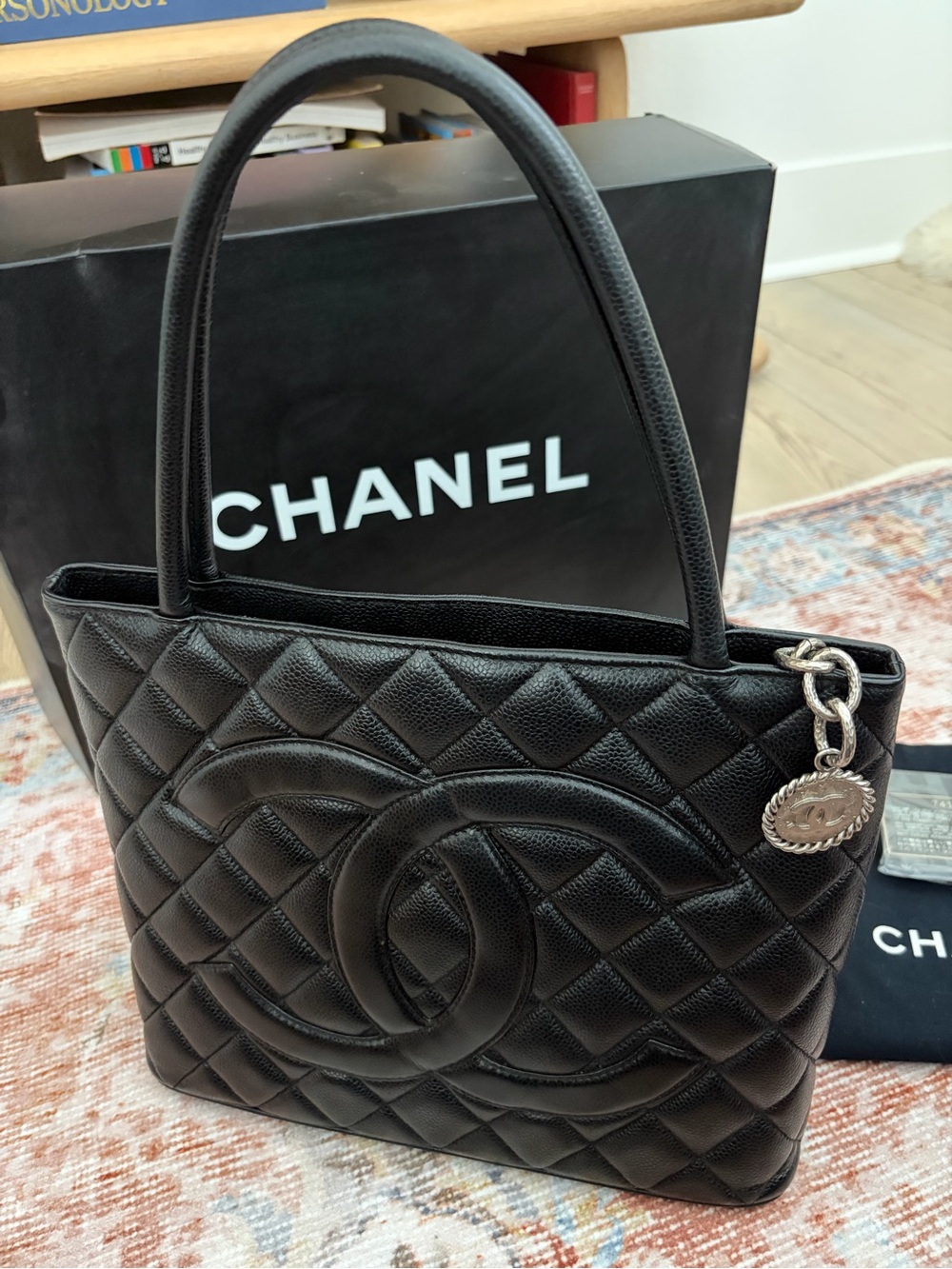 CHANEL Black Quilted Caviar Leather Tote with Interlocking CC - Picture 5 of 12